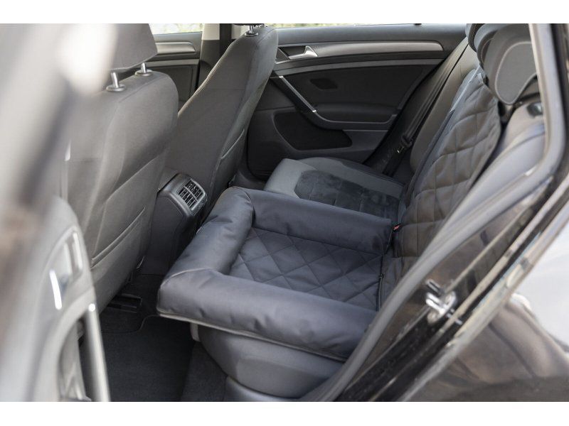 Trixie Car Seat подушка-автокрісло для собак (13205), 61х10х50 см