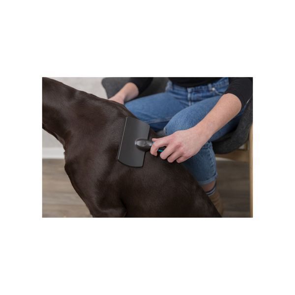 Trixie Щетка-пуходерка мягкая с пластиковой ручкой, 12х20 см, 12х20 см